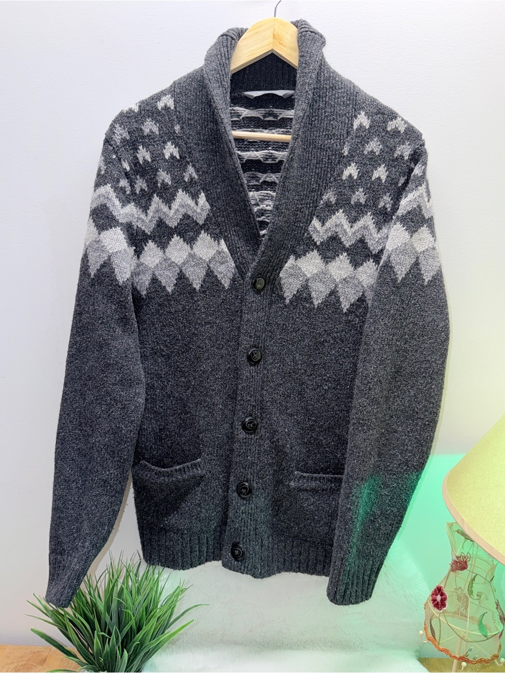 6% Wool 24% Cotton Dark Gray Shawl Collar Fair Isle Cardigan Warm Sweater 🔥